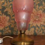 Petite lampe Art déco ancienne avec tulipe en verre rose - jolie rareté