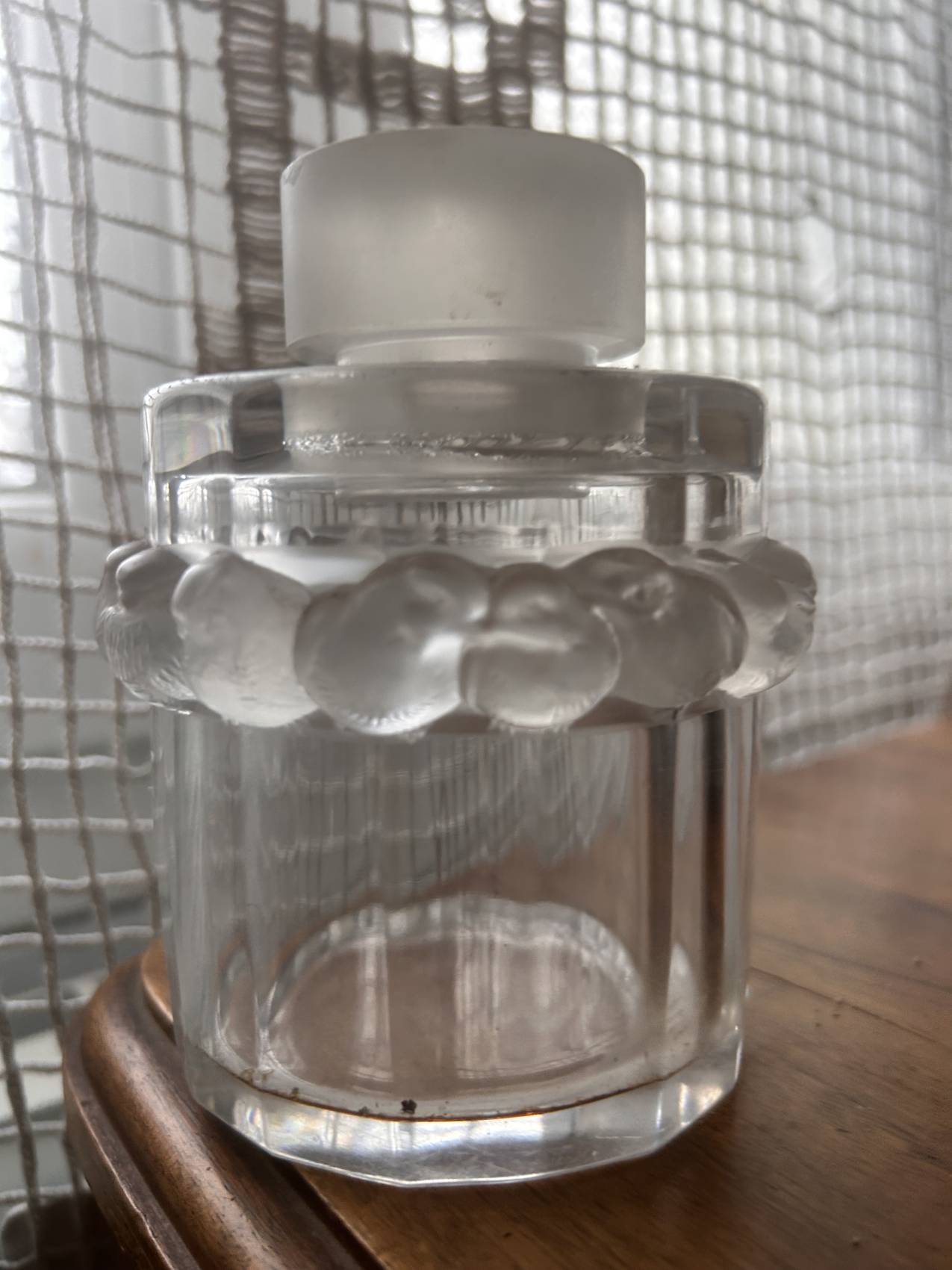 Flacon de toilette en cristal Lalique France aux oiseaux – Image 4