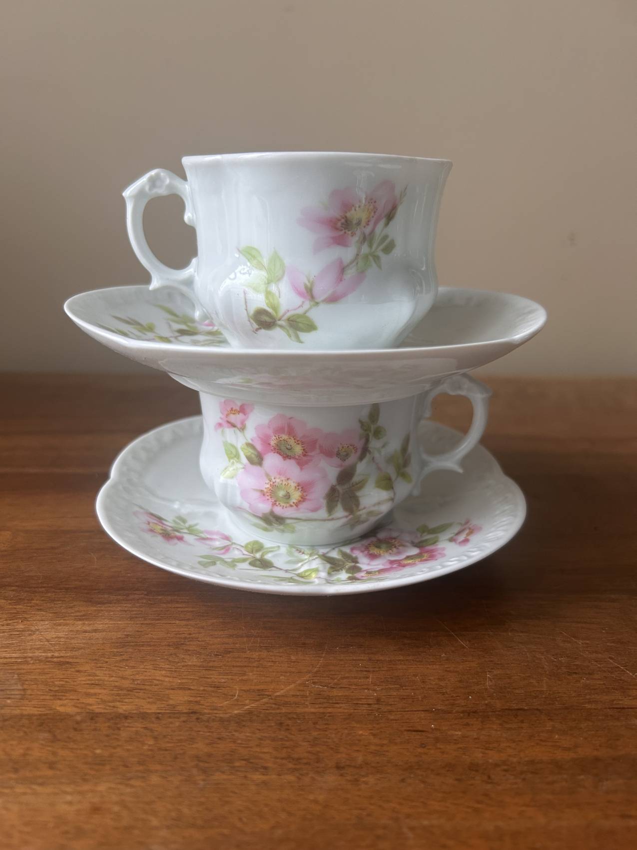 Deux tasses à thé en porcelaine Giraud Limoges – modèle Belle Époque superbes de qualit – Image 2