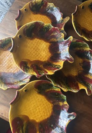 Six assiettes poissons en céramique de Vallauris – années 50-60 atypiques et jolies