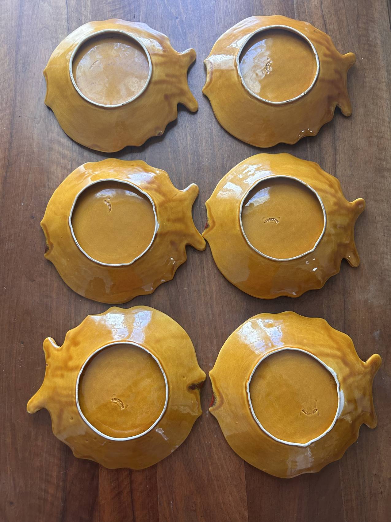 Six assiettes poissons en céramique de Vallauris – années 50-60 atypiques et jolies